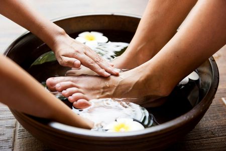1-hour foot massage in Hoi An