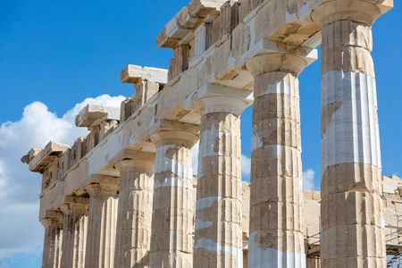 Guided tour to Athens' photogenic spots with a local