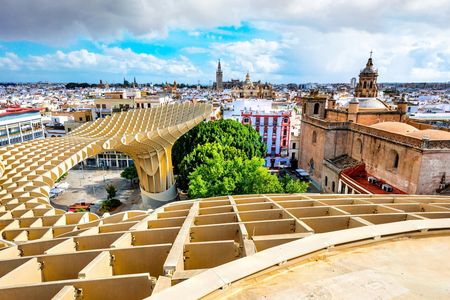 Seville skyline walking tour with Metropol Parasol visit