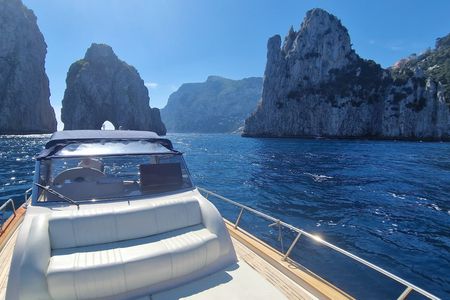 Full-day boat tour to Capri and Positano from Naples