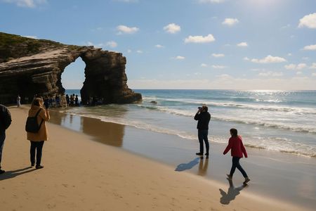 Lugo and Cathedrals beach tour from Santiago