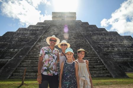 Chichen Itza private tour with cenote and Mayan lunch