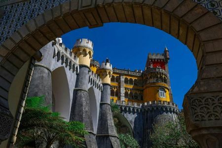 Full-day shared tour to Fátima, Nazaré, and Sintra from Lisbon