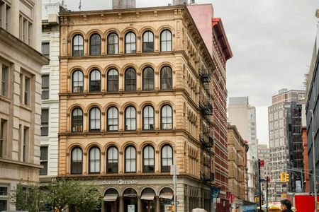 Guided walking tour through Chinatown, Little Italy and SoHo