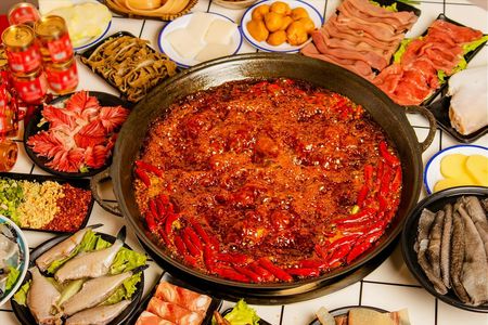 Chengdu private evening tour with hot pot dinner