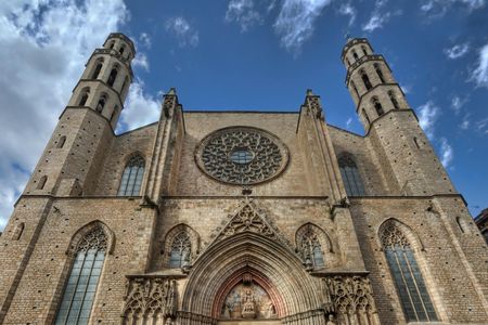 Santa María del Mar guided tour with terrace access and local treat