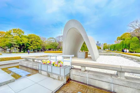 Day trip to Hiroshima and Miyajima by bullet train from Tokyo
