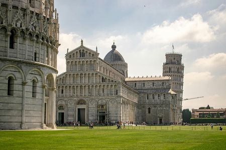 Pisa highlights tour with Leaning Tower entry - from Florence
