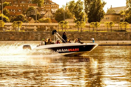 30-minute motorboat cruise along the Vistula River in Warsaw