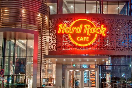 Live music and dining at Hard Rock Cafe Dubai with transfer