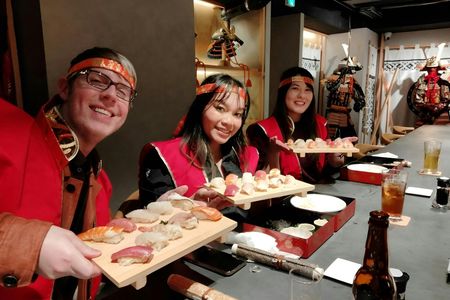 Sushi making samurai experience in Tokyo