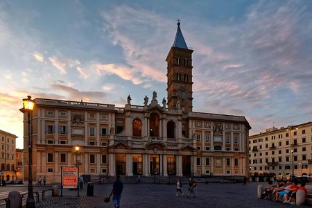 Santa Maria Maggiore and Liberian Museum small group tour