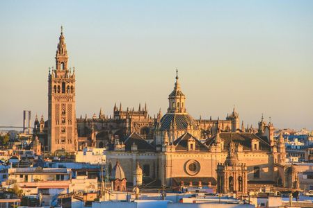 Guided tour of the Cathedral of Seville and Giralda Tower