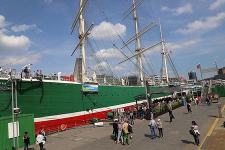 Rickmer Rickmers ticket and Hamburg highlights audio tour