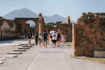 Pompeii guided tour with Amalfi Coast drive from Rome