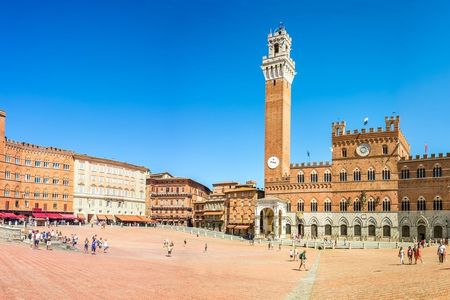Siena and San Gimignano from Rome: Tuscany wine tour in a small group