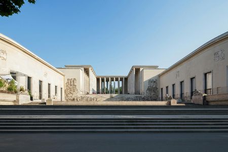 Palais de Tokyo special exhibits and city audio tour