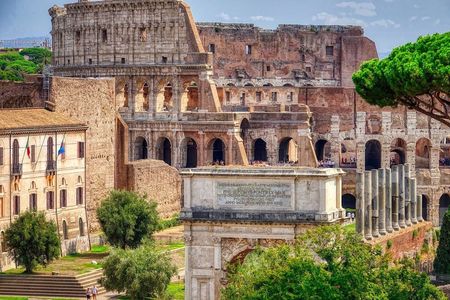 Colosseum and Roman Forum treasure hunt tour for Kids