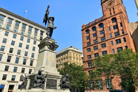 Walking tour of Old Montréal