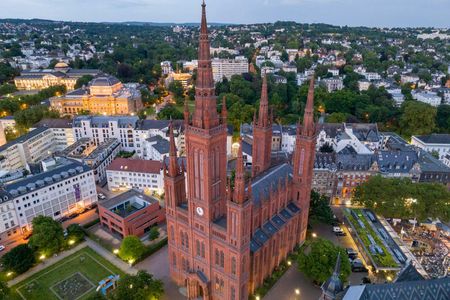 Wiesbaden city highlights walking tour with a local guide