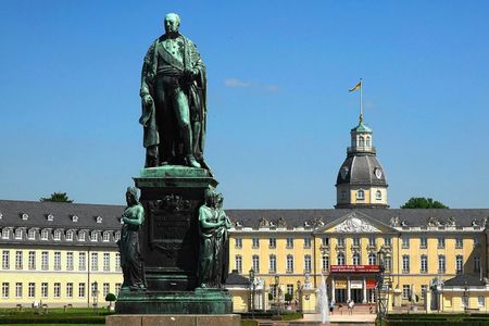 Karlsruhe city highlights walking tour with a local guide