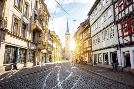 Erfurt city highlights walking tour with a local guide