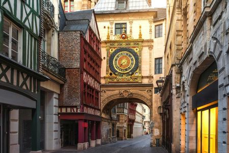 Rouen 2-hour city walking tour with a local guide