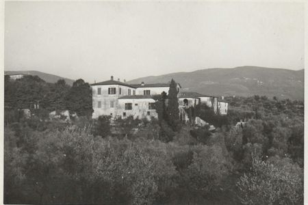 Historic Villa Travignoli cellar tour and wine tasting