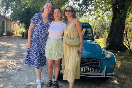 Private Tour in vintage car in the Vineyard with Wine Tasting