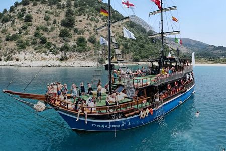 Pirate ship adventure to Kakome and Krorez hidden bays from Saranda