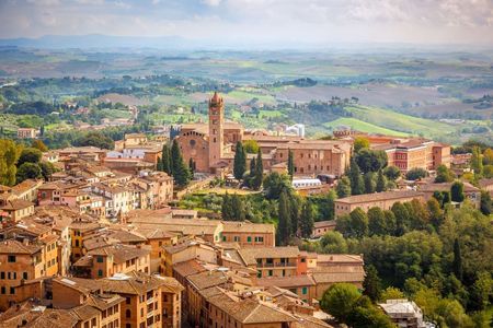 A walking riddle hunt through Siena