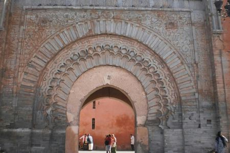 Extended self-guided city exploration trail in Marrakesh