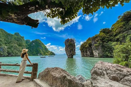 James Bond adventure at Phang Nga Bay by speedboat from Khao Lak