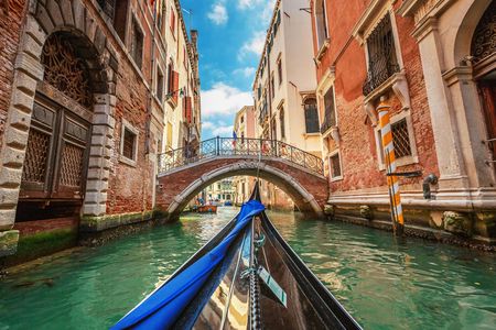 Private gondola tour in Venice