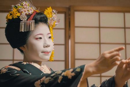 3-hour guided walking tour and Geisha of Gion experience
