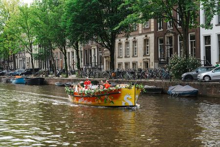Aperol Spritz cruise in Amsterdam