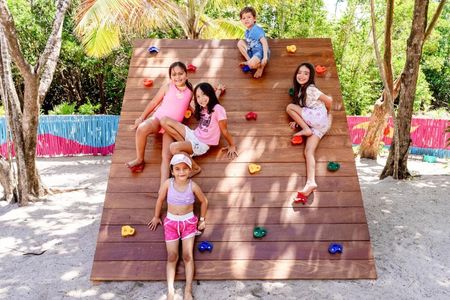 Seaside family escape tour at Cozumel