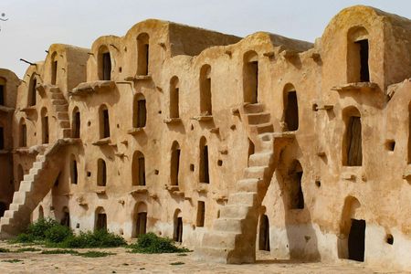 4x4 Tataouine and surroundings with filming locations and Berber lunch