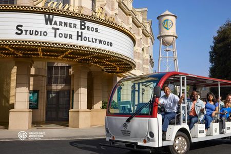 Warner Bros. Studio entrance ticket and Celebrity Homes tour