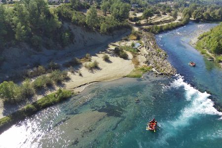 Off-road 4x4 adventure and white-water raft in Taurus Mountains