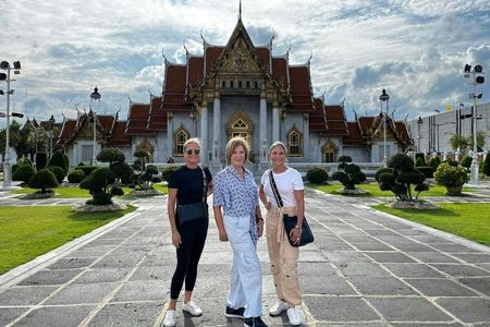 Private guided tour of Bangkok's three iconic temples