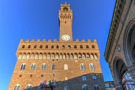 Arnolfo Tower tour with skip-the-line and audio guide