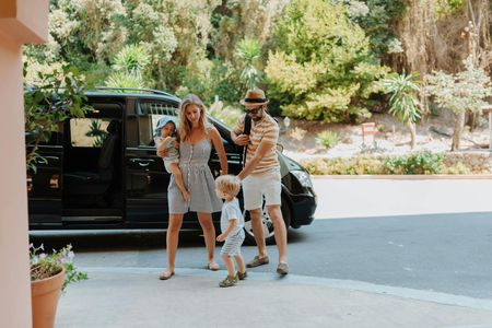 Transfer between Phuket airport and hotel