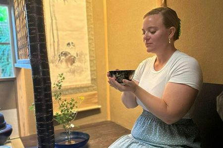Kyoto-Style 1-Hour Traditional Japanese Tea Ceremony