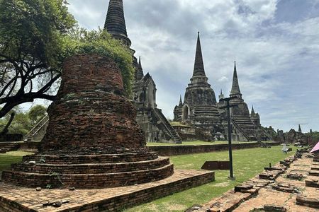 Ayutthaya UNESCO Temples and sunset boat ride private tour