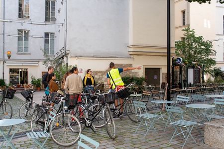Historic and contemporary Paris bike tour