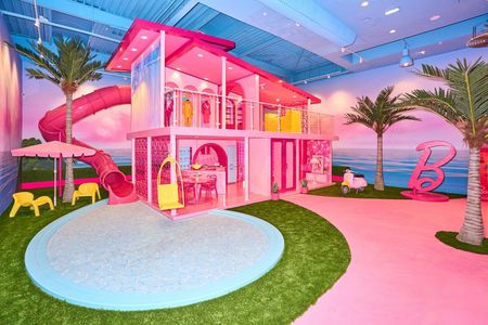 Barbie, the dream experience in Amsterdam