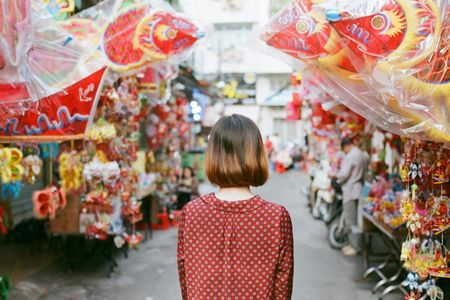 Saigon markets and streets seasonal walking tour