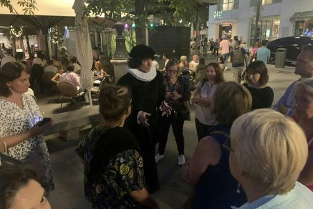 Don Quixote guided tour in Barrio de las Letras with churros tasting