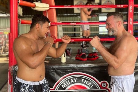 Private Muay Thai boxing class for beginners in Ayutthaya